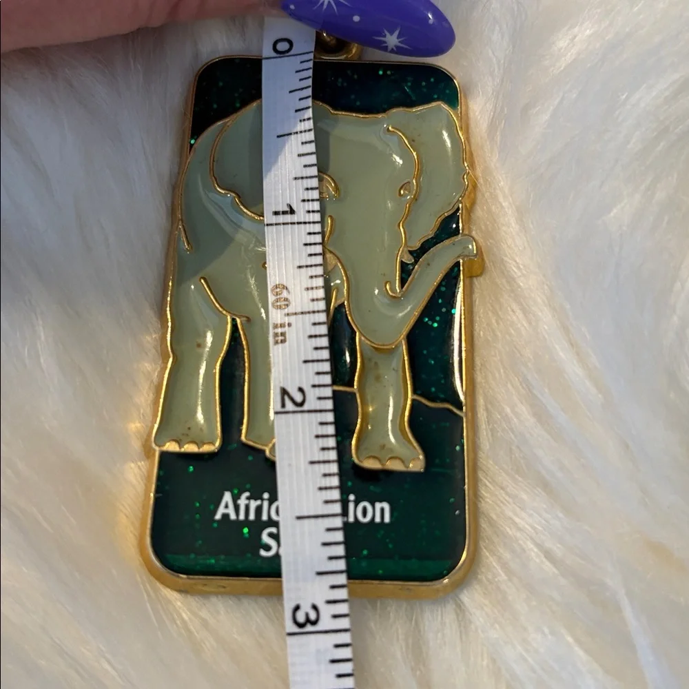 Elephant vintage Keychain with Green Background